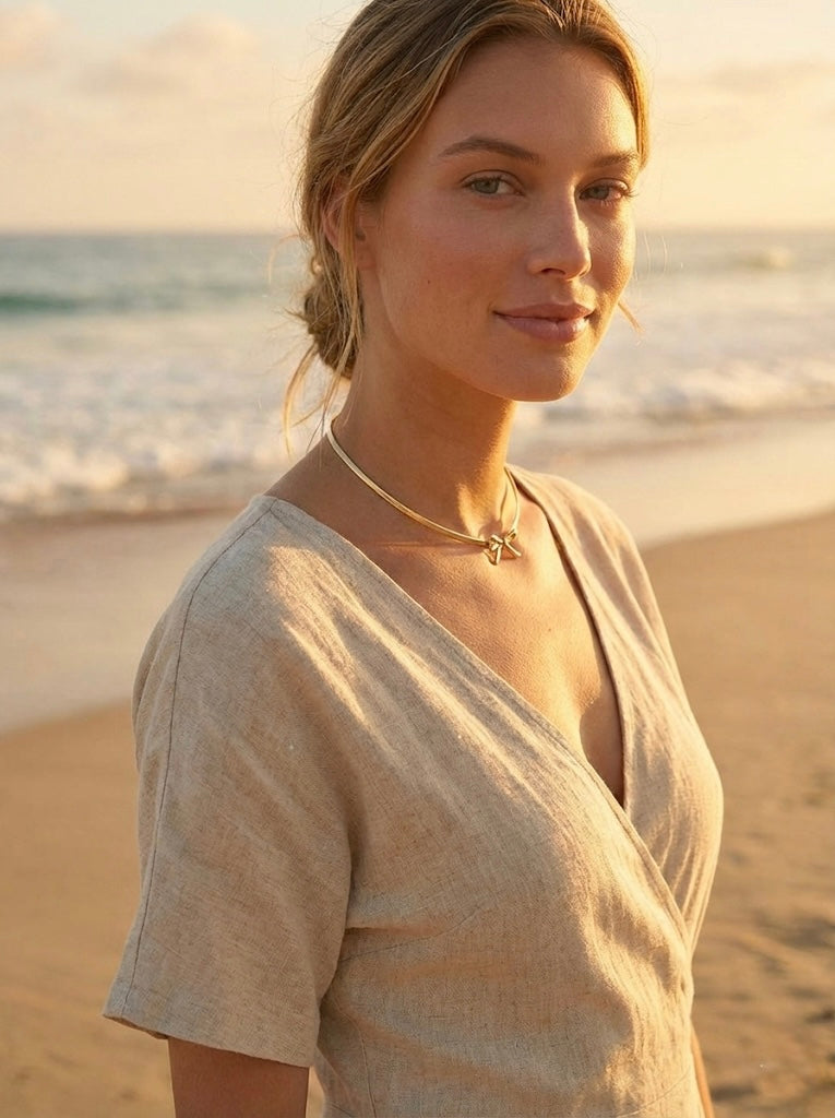 Dainty Gold Bow Choker